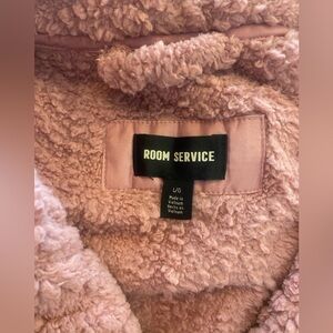 Room Service Women’s Robe Dusty Rose Size L new without tags